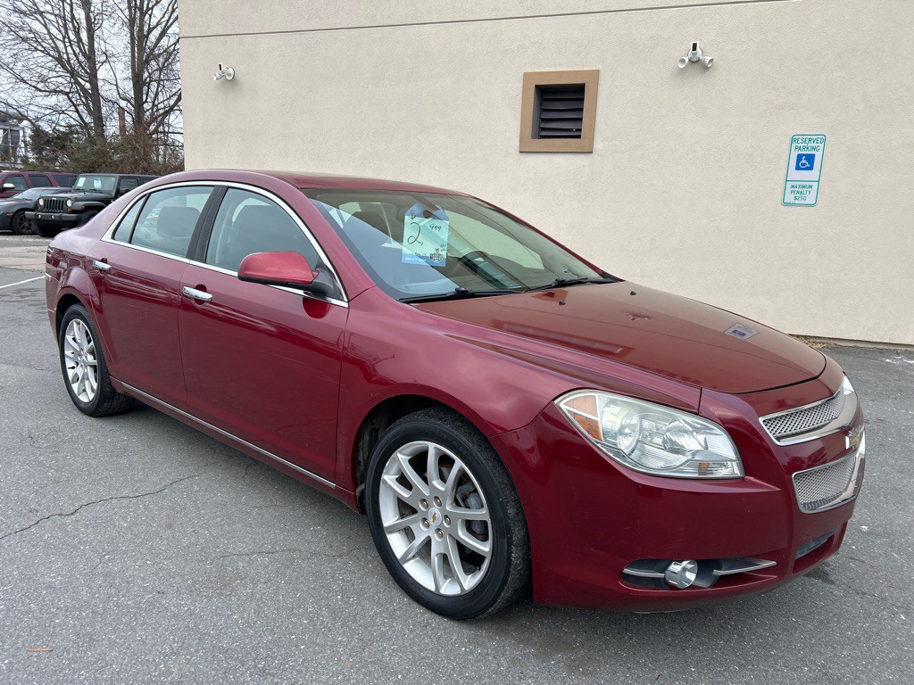 2011 Chevrolet Malibu Image 3