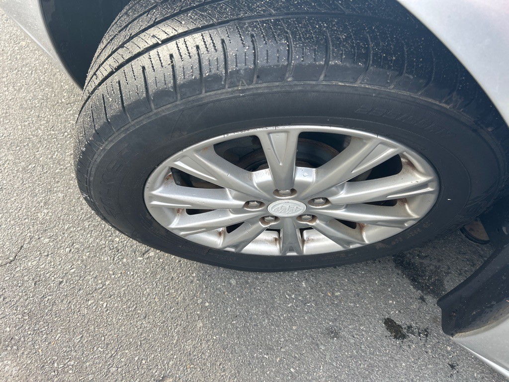 2009 Buick Lucerne Image 9