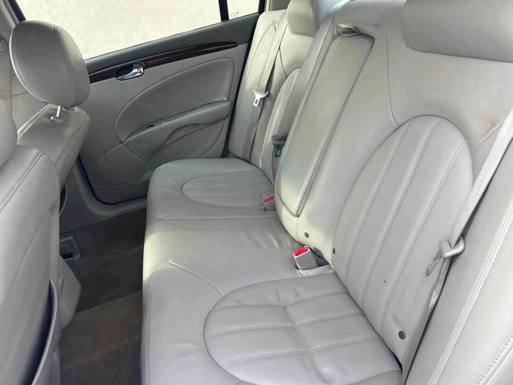 2009 Buick Lucerne Image 12