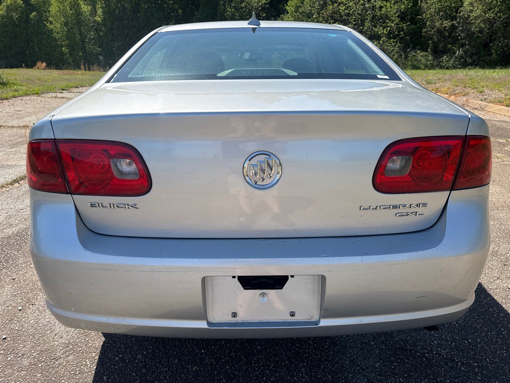 2009 Buick Lucerne Image 4