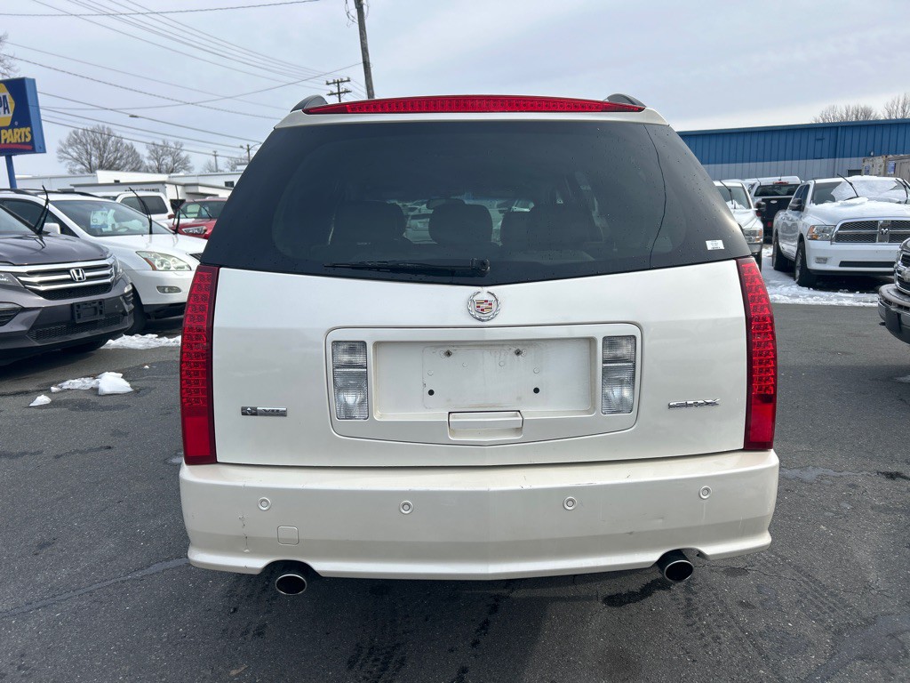 2004 Cadillac SRX Image 6