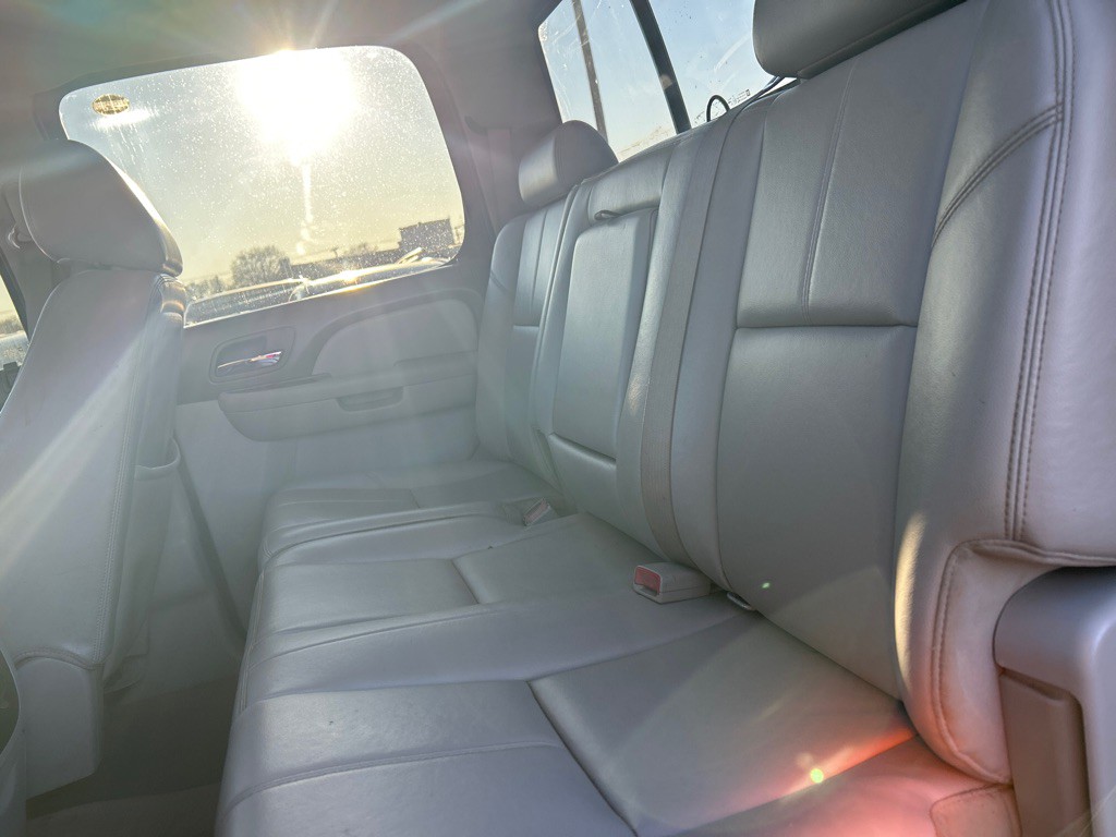 2011 Chevrolet Silverado 1500 Image 12