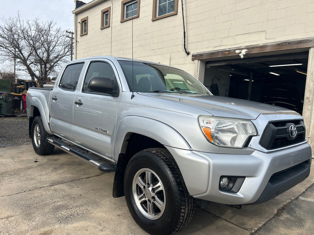 2013 Toyota Tacoma Image 3