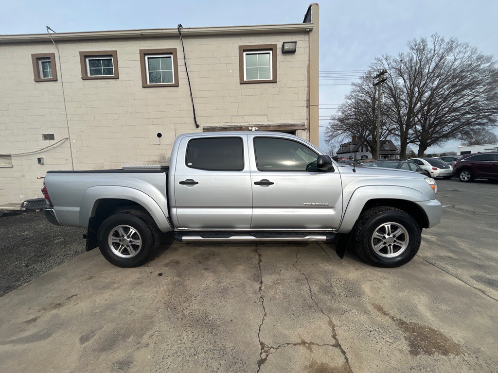 2013 Toyota Tacoma Image 4