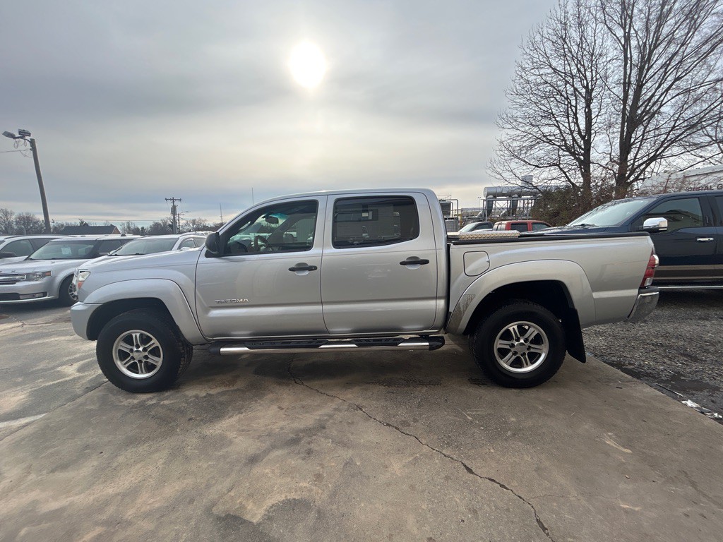 2013 Toyota Tacoma Image 8