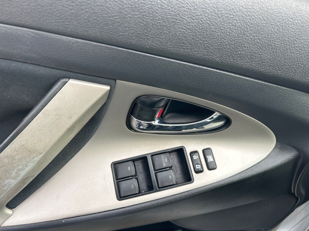 2010 Toyota Camry Image 10