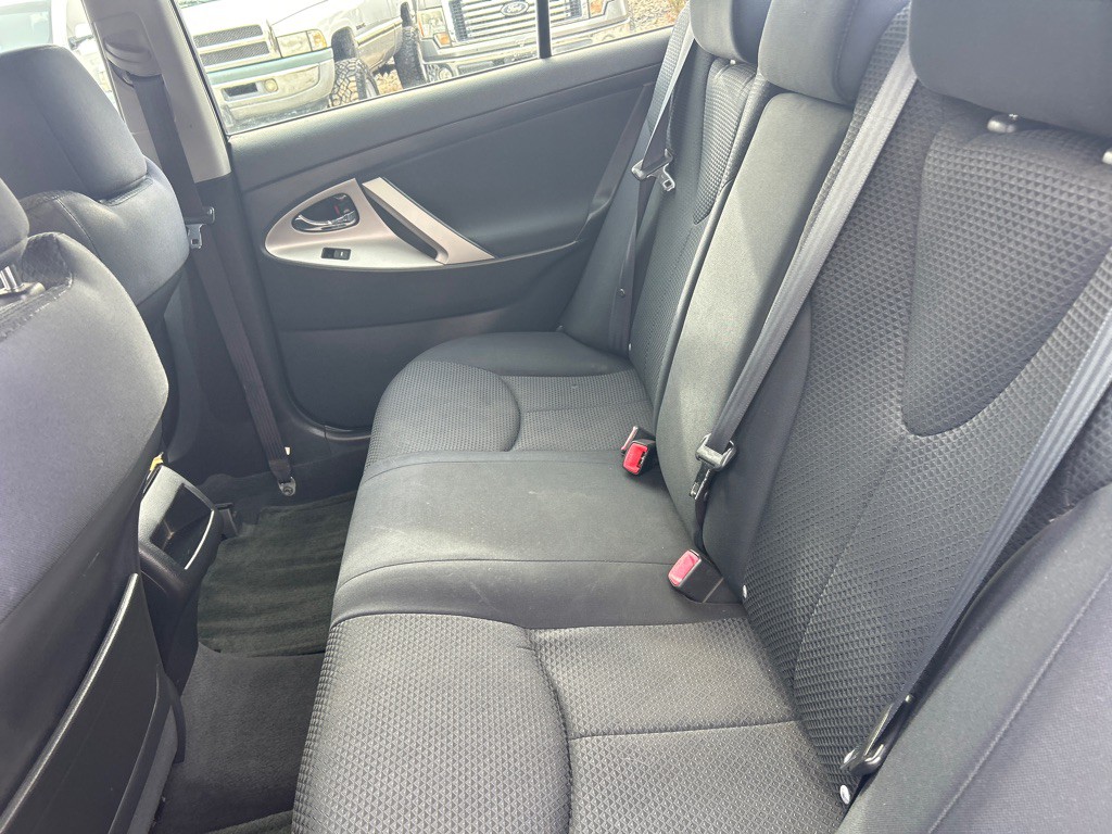 2010 Toyota Camry Image 12