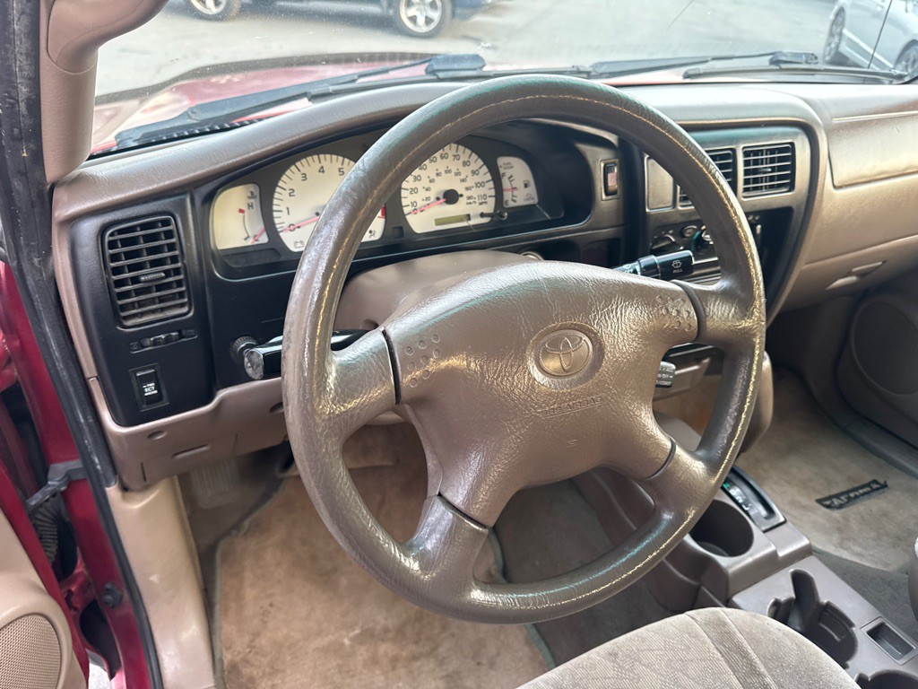 2002 Toyota Tacoma Image 11