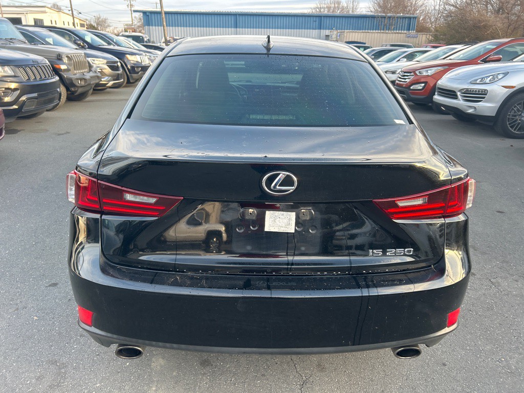 2015 Lexus IS Image 6