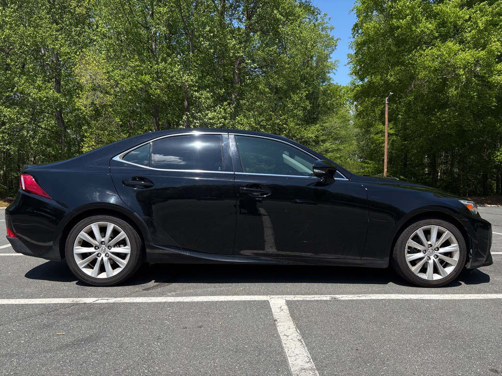 2015 Lexus IS Image 6