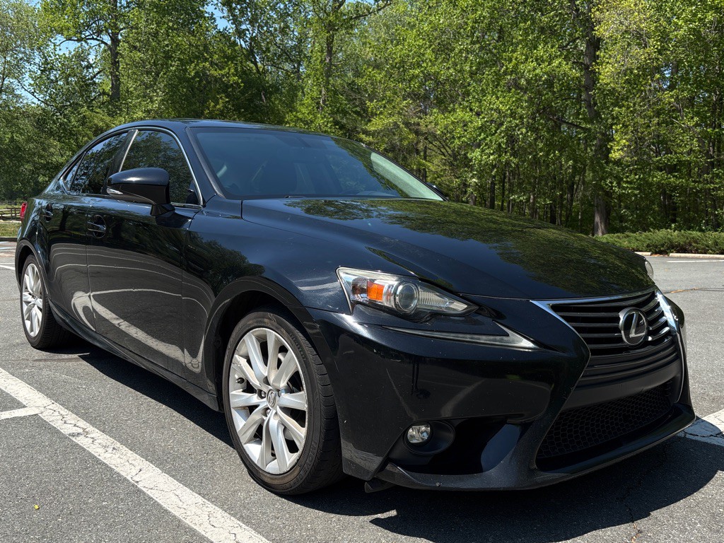 2015 Lexus IS Image 7