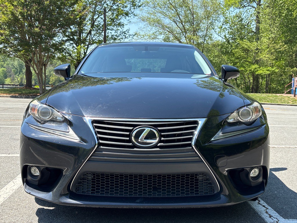 2015 Lexus IS Image 8