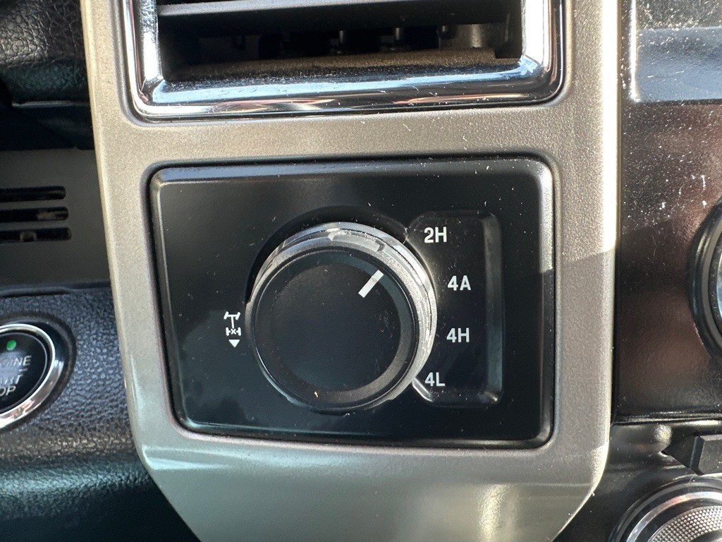 2015 Ford F-150 Image 18