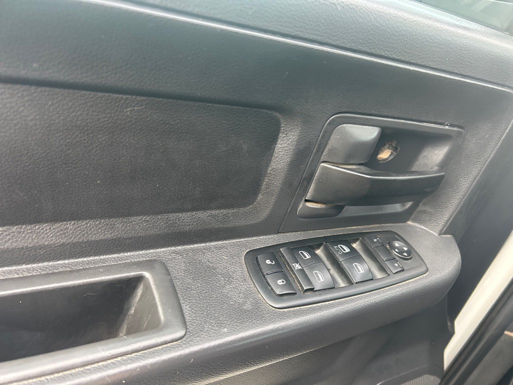 2012 Dodge Ram 2500 Image 11