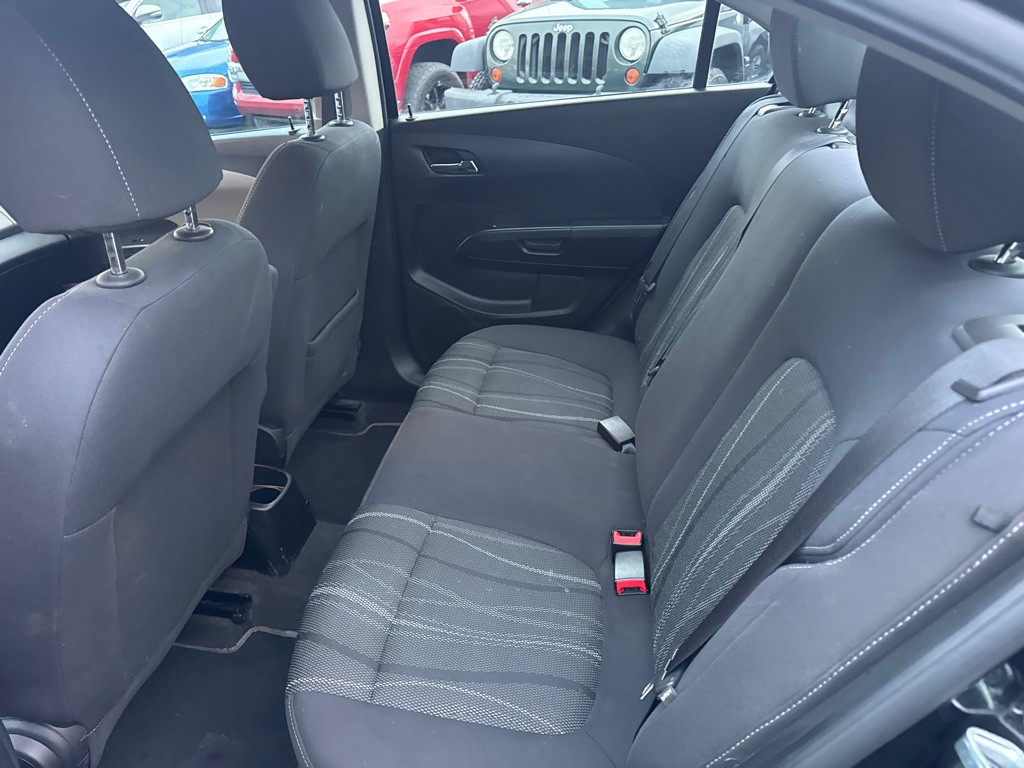 2017 Chevrolet Sonic Image 10