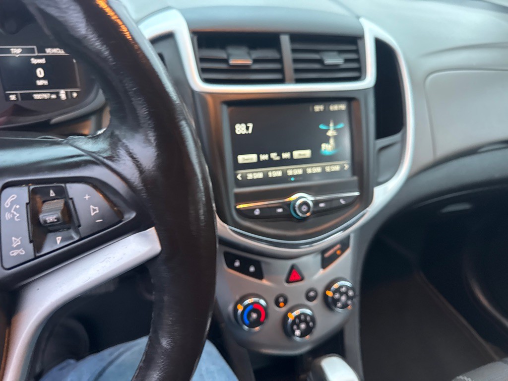 2017 Chevrolet Sonic Image 13