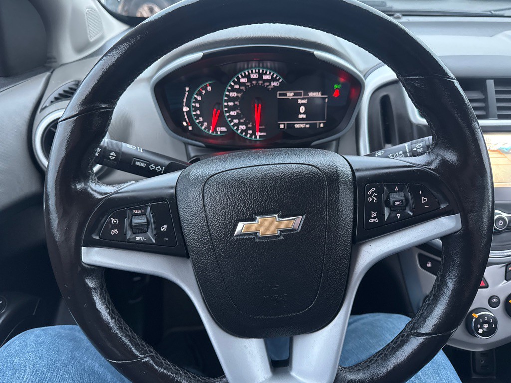 2017 Chevrolet Sonic Image 15