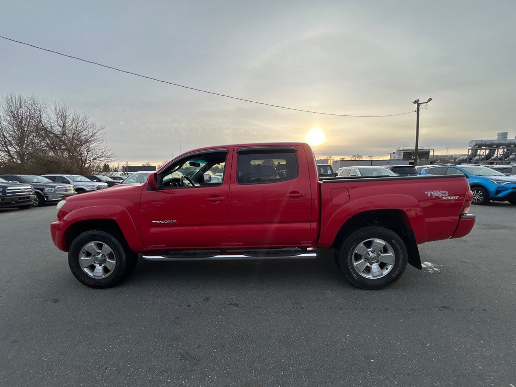 2005 Toyota Tacoma Image 8