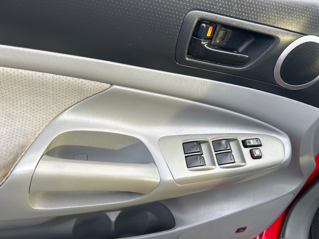 2005 Toyota Tacoma Image 11