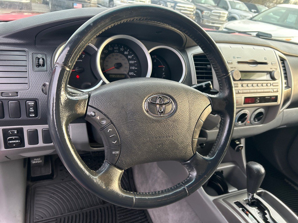 2005 Toyota Tacoma Image 14