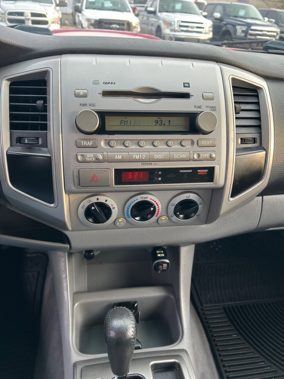 2005 Toyota Tacoma Image 15