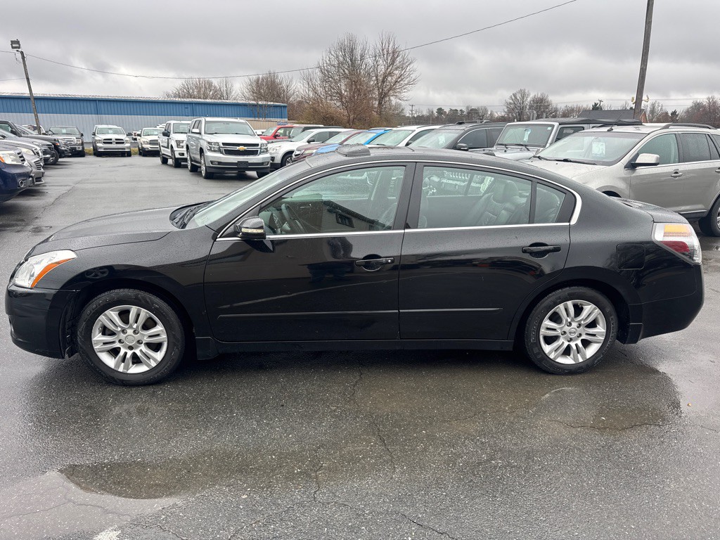 2012 Nissan Altima Image 2