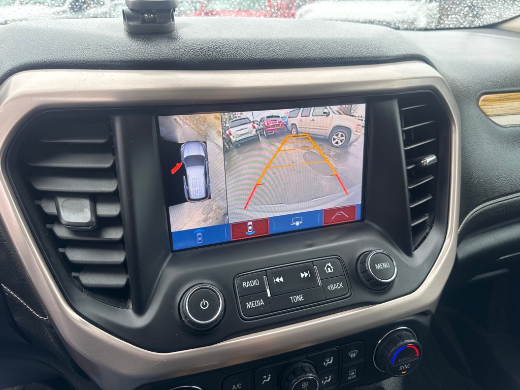 2017 GMC Acadia Image 21