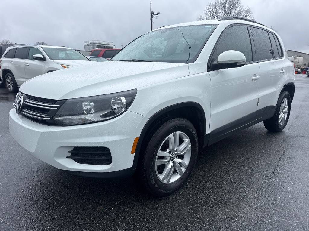 2017 Volkswagen Tiguan Image 1