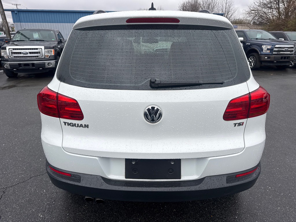 2017 Volkswagen Tiguan Image 4