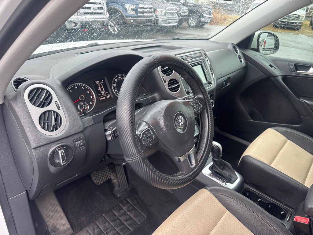 2017 Volkswagen Tiguan Image 12