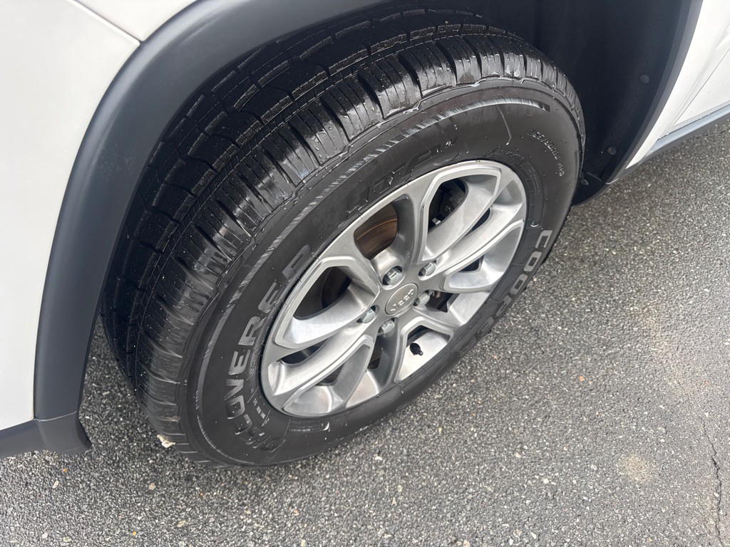 2016 Jeep Grand Cherokee Image 8