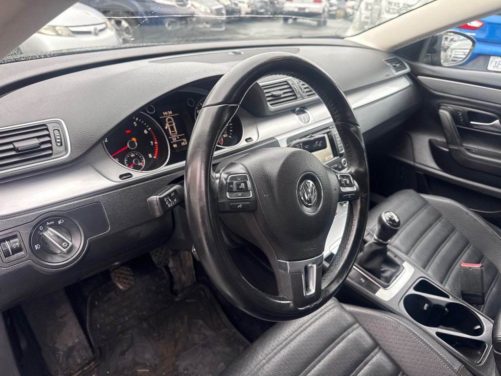 2014 Volkswagen CC Image 11