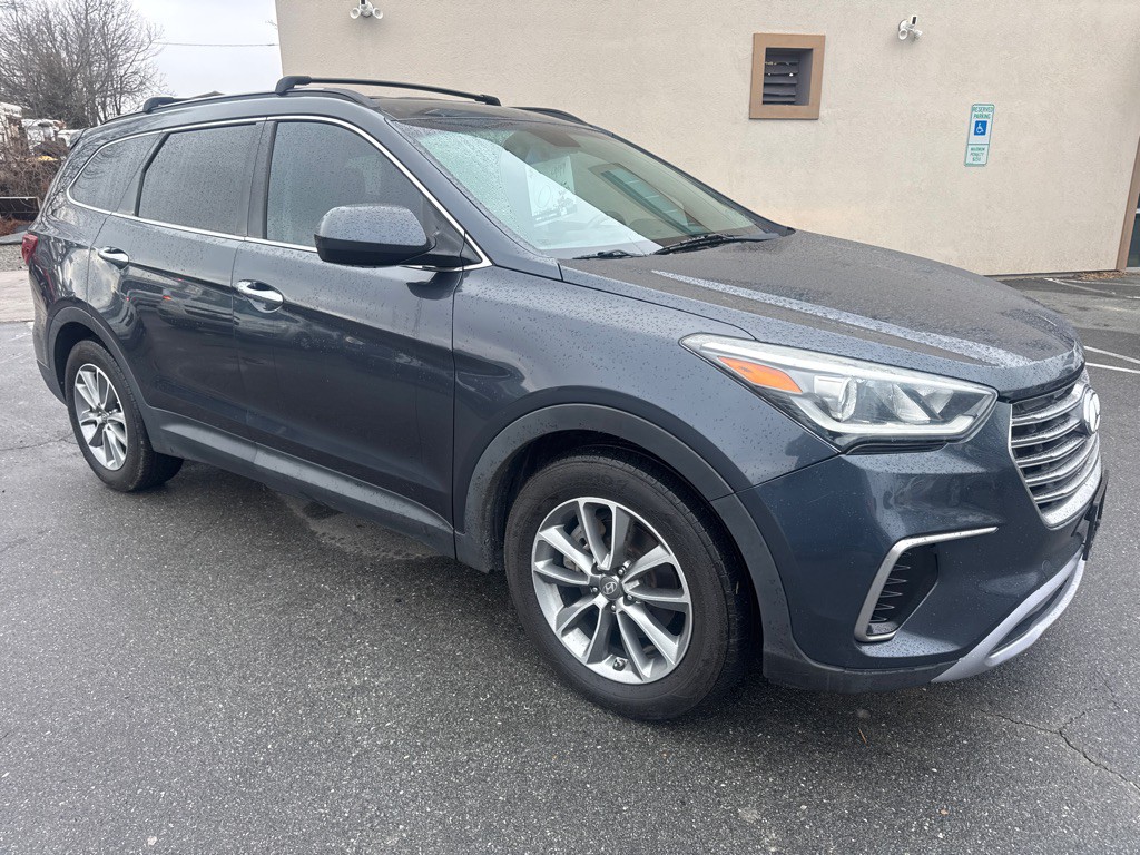 2017 Hyundai Santa Fe Image 7