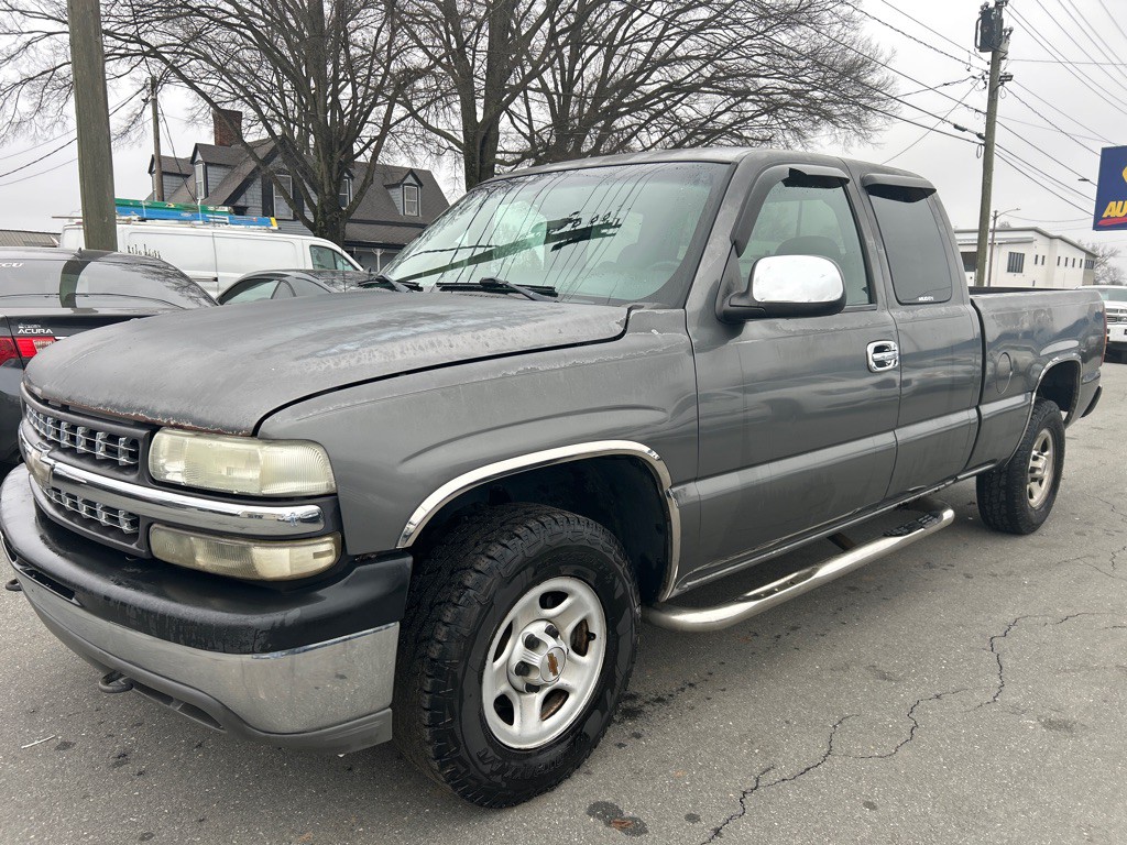2001 Chevrolet Silverado 1500 Image 1
