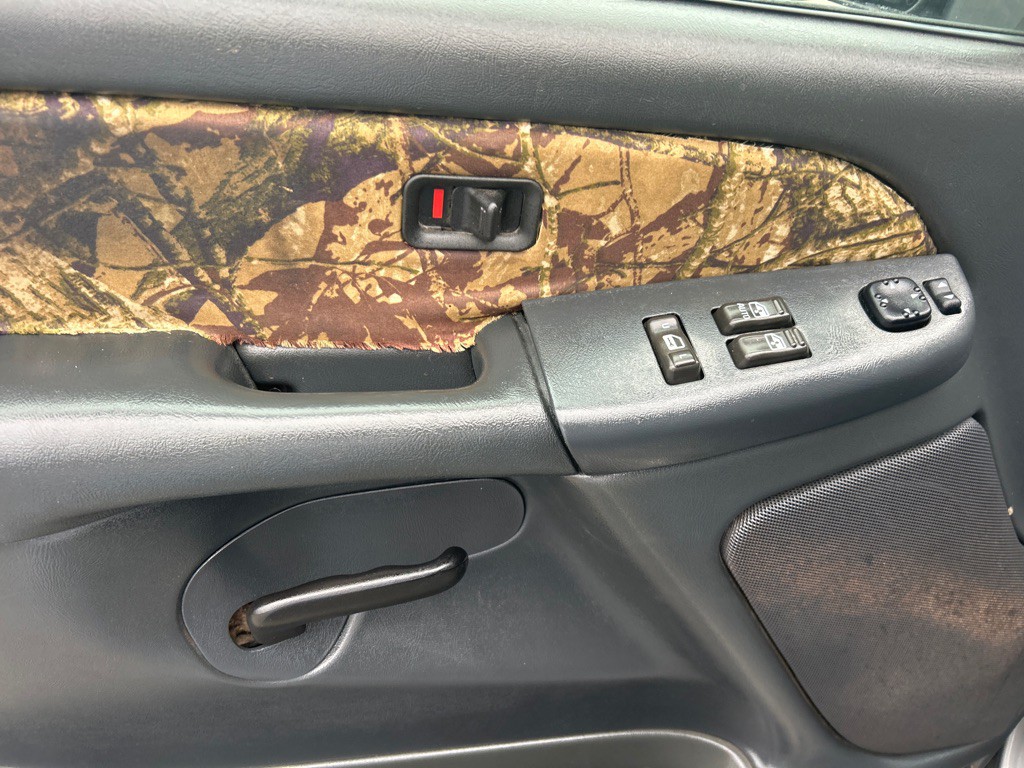 2001 Chevrolet Silverado 1500 Image 10