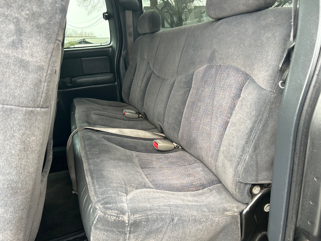 2001 Chevrolet Silverado 1500 Image 12