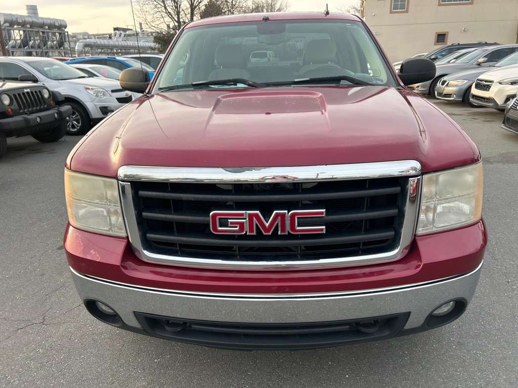 2007 GMC Sierra Image 2