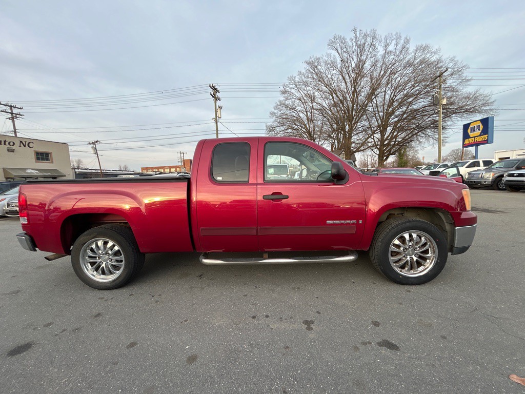 2007 GMC Sierra Image 4