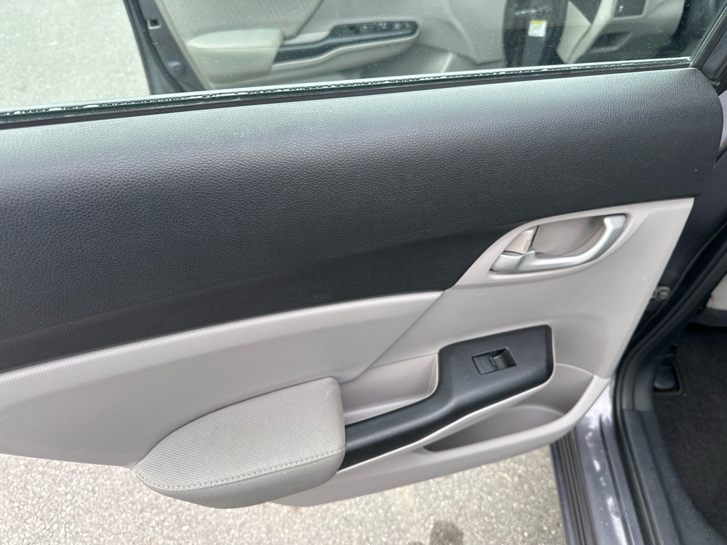 2015 Honda Civic Image 11