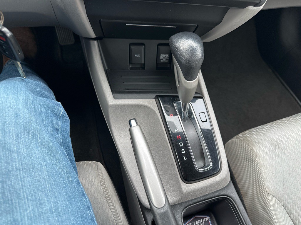 2015 Honda Civic Image 17