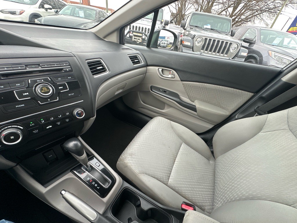 2015 Honda Civic Image 19