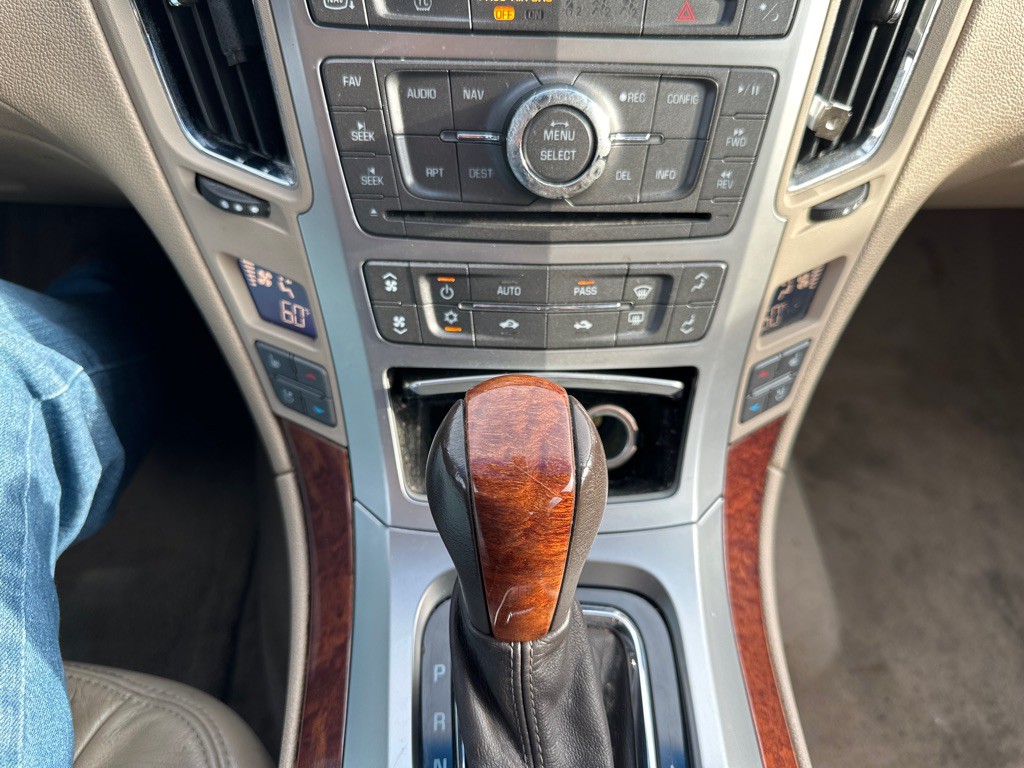 2011 Cadillac CTS Image 18
