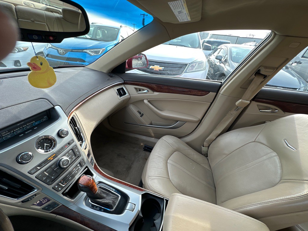 2011 Cadillac CTS Image 20