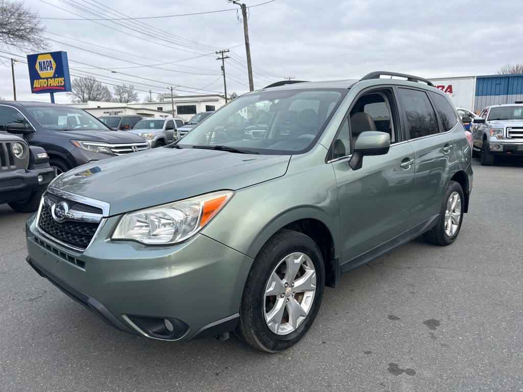 2014 Subaru Forester Image 1
