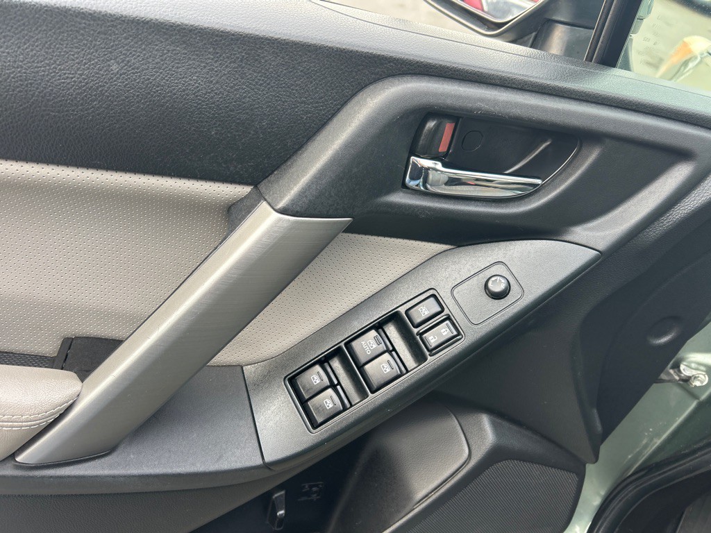 2014 Subaru Forester Image 10