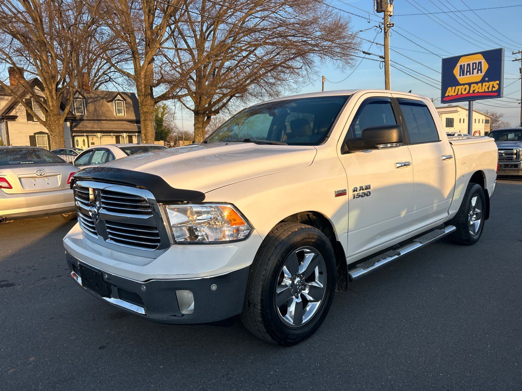 2014 RAM 1500 Image 1