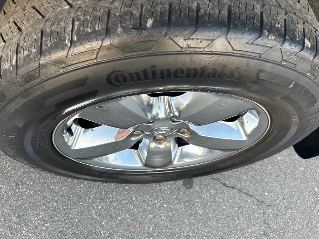 2014 RAM 1500 Image 9