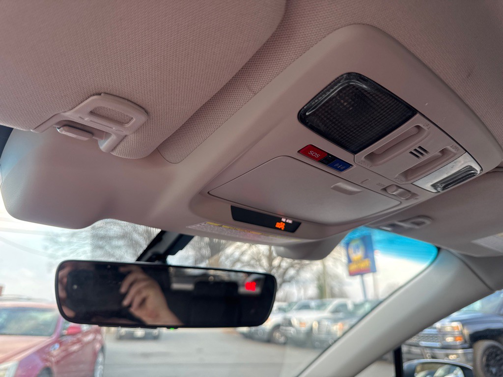 2017 Subaru Outback Image 18