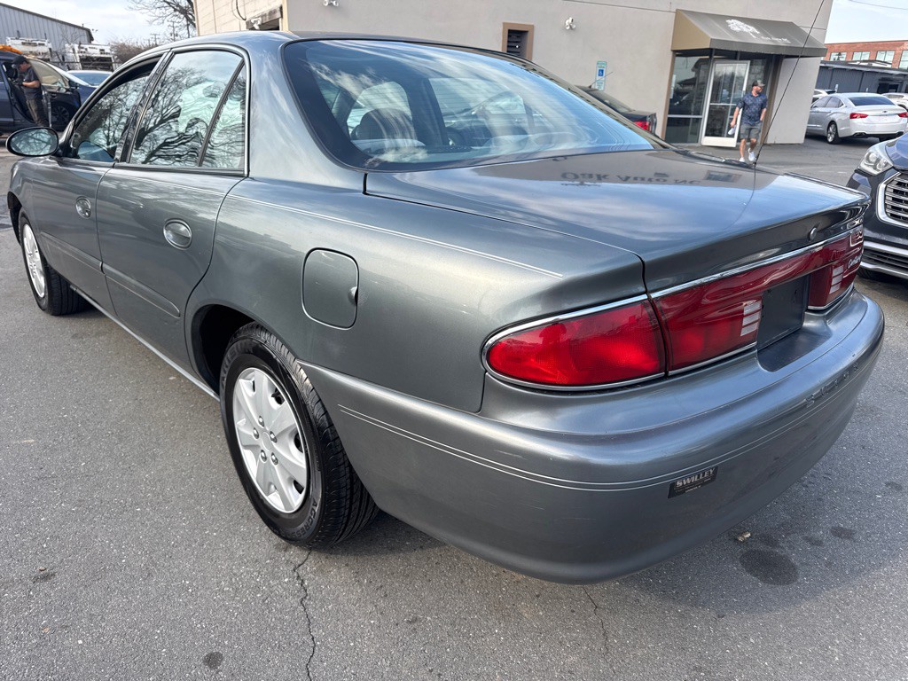 2005 Buick Century Image 2
