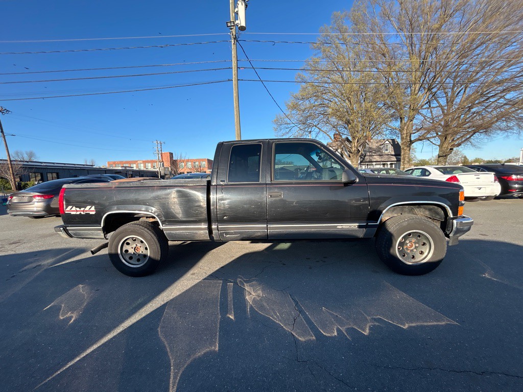 1998 Chevrolet C/K Image 4
